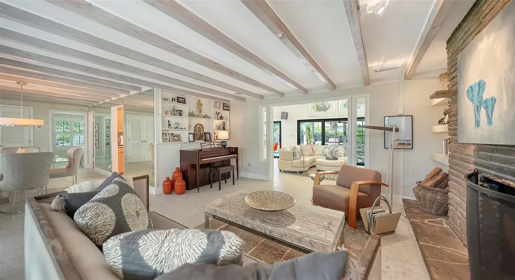 1855 Sherwood Street Sarasota FL 34231