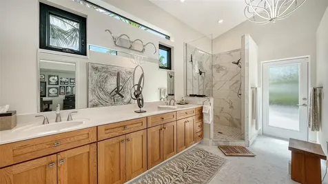 1855 Sherwood Street Sarasota FL 34231