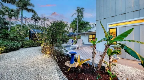1855 Sherwood Street Sarasota FL 34231