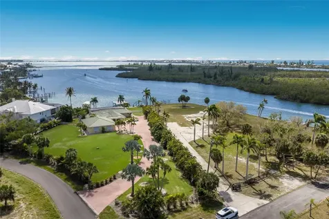 90 Buccaneer Bend Placida FL 33946