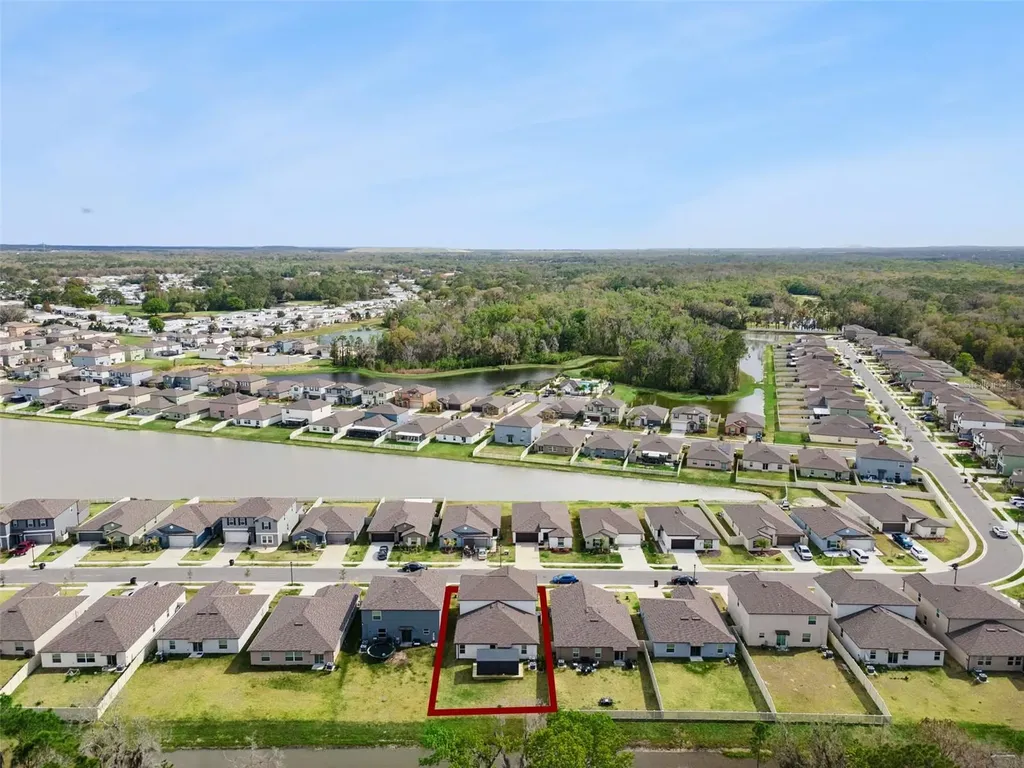1814 Red Loop Lakeland FL 33801