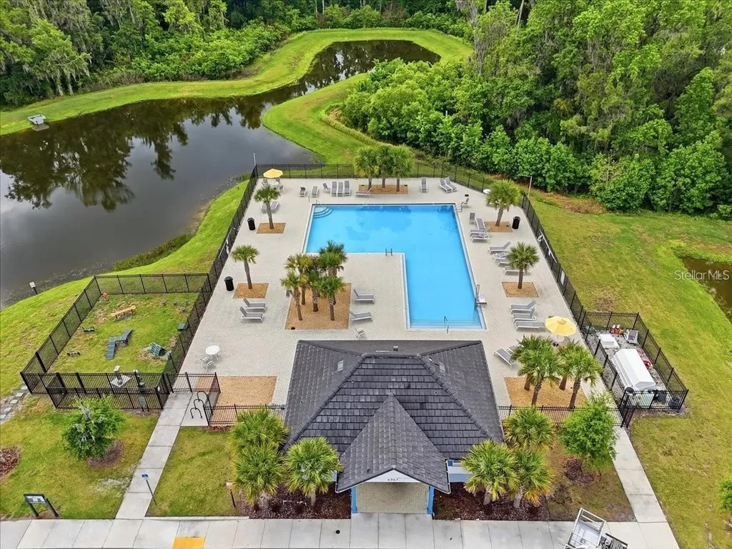 1814 Red Loop Lakeland FL 33801