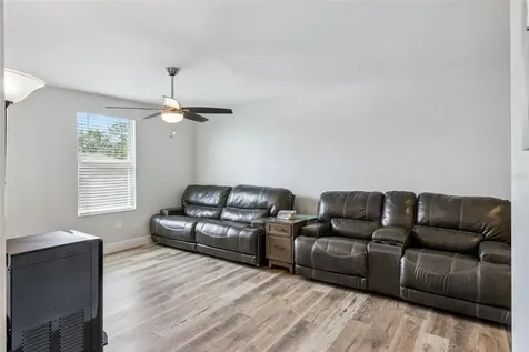 1814 Red Loop Lakeland FL 33801