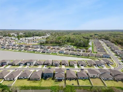 1814 Red Loop Lakeland FL 33801