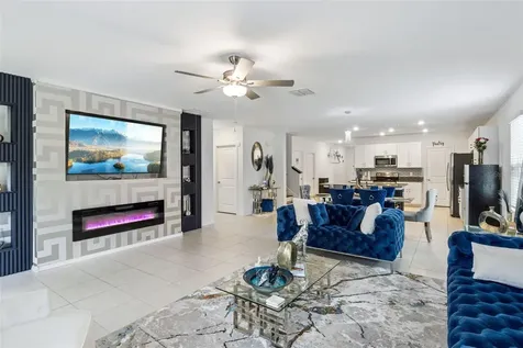 1814 Red Loop Lakeland FL 33801