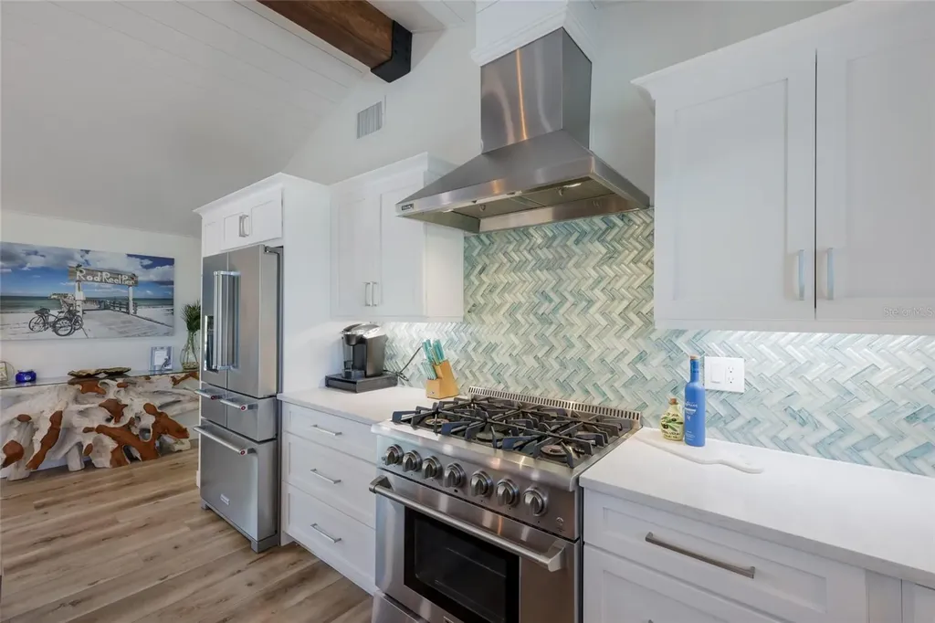 517 70th Street Holmes Beach FL 34217