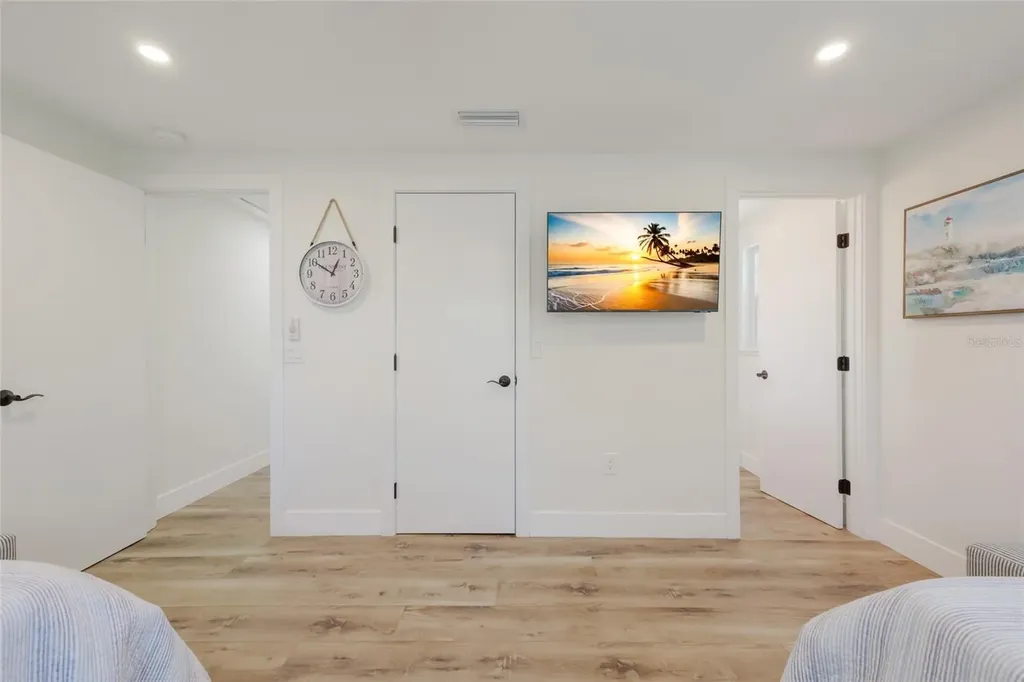 517 70th Street Holmes Beach FL 34217