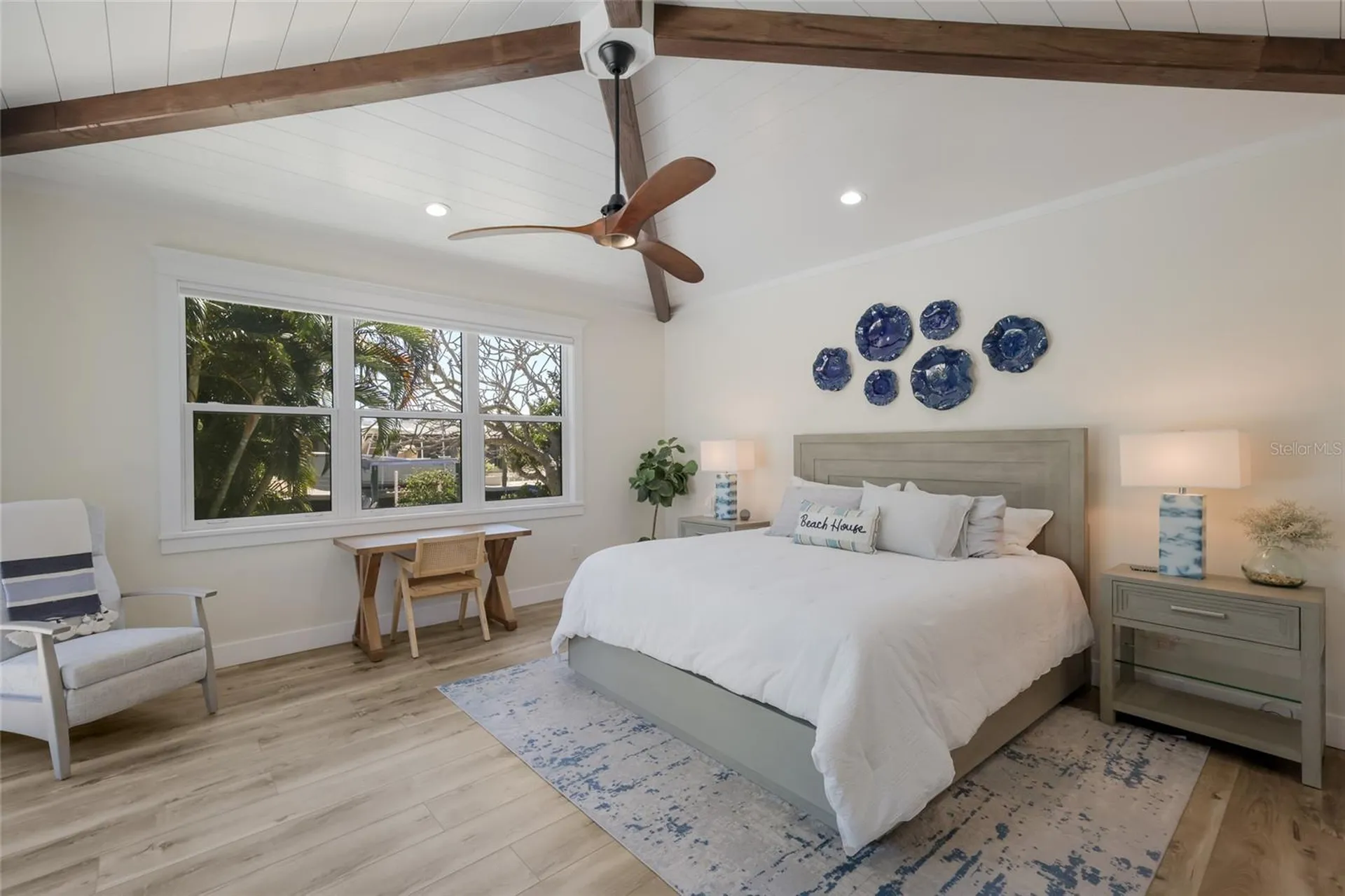 517 70th Street Holmes Beach FL 34217