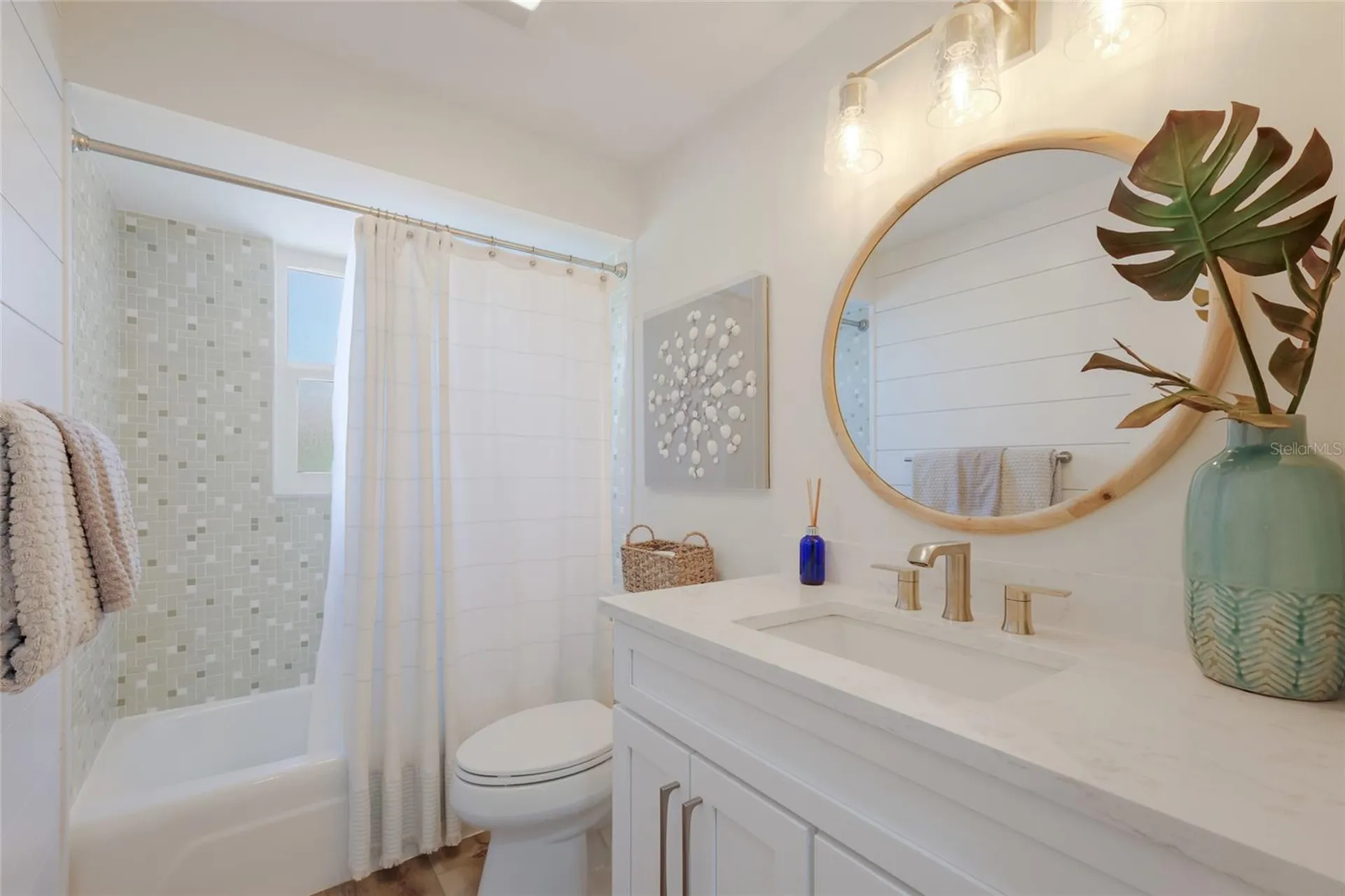 517 70th Street Holmes Beach FL 34217