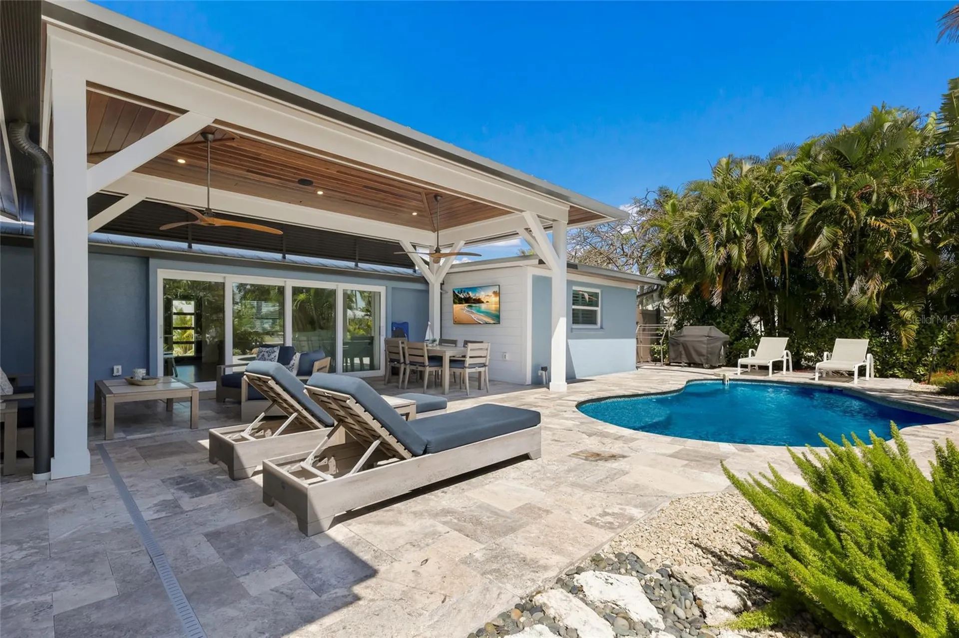 517 70th Street Holmes Beach FL 34217