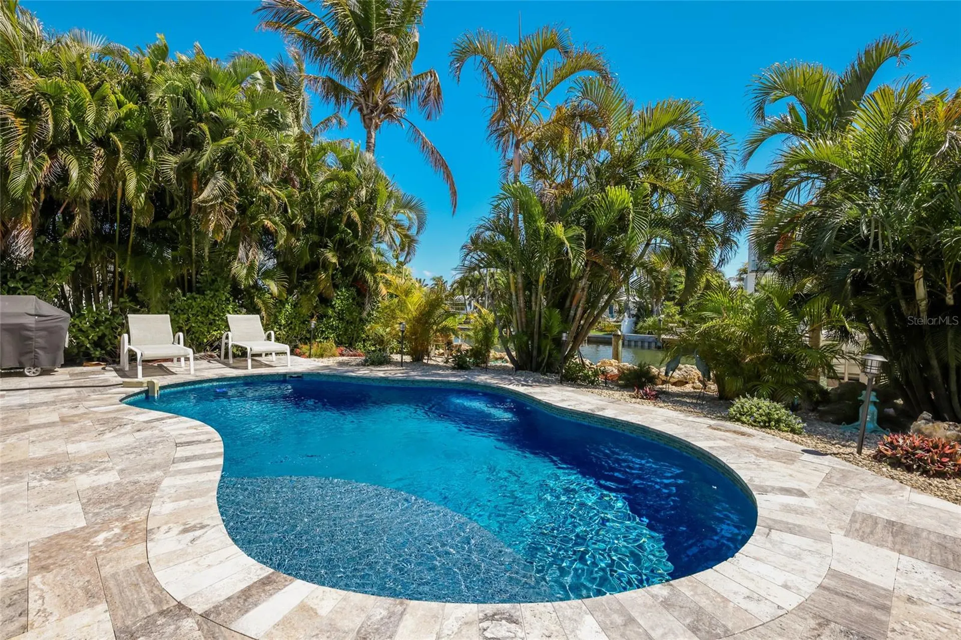 517 70th Street Holmes Beach FL 34217