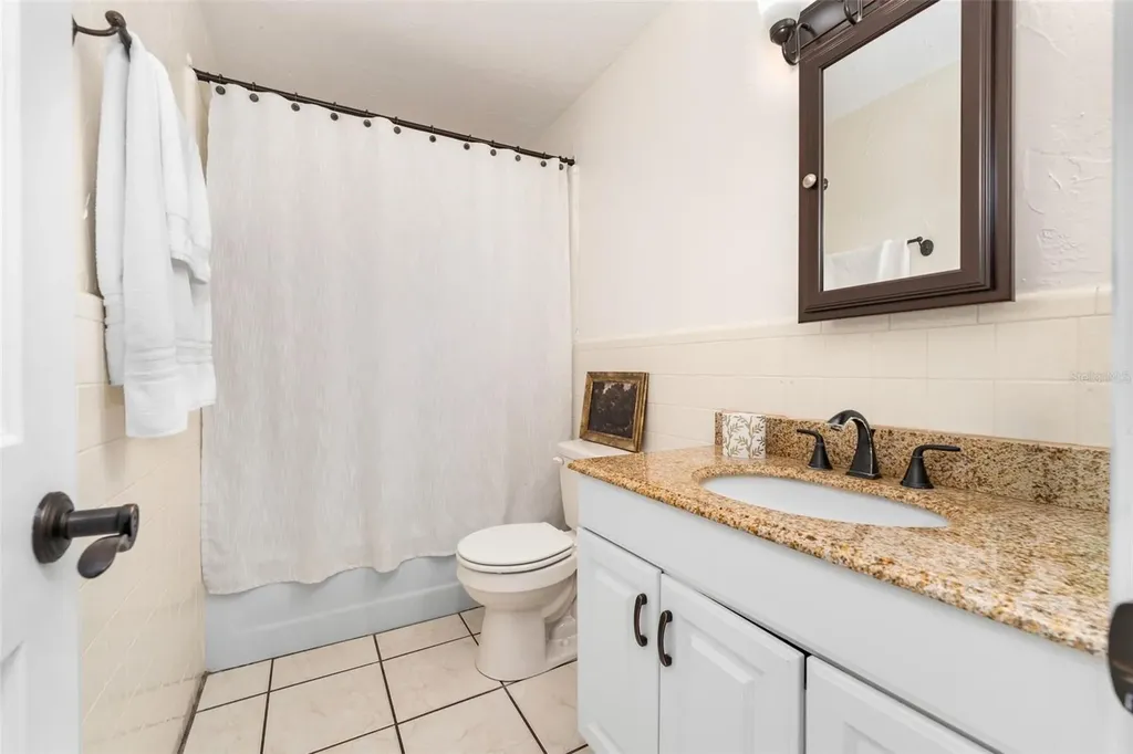 1909 SW 48th Avenue Gainesville FL 32608