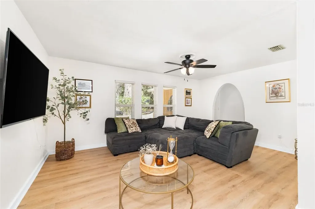 1909 SW 48th Avenue Gainesville FL 32608