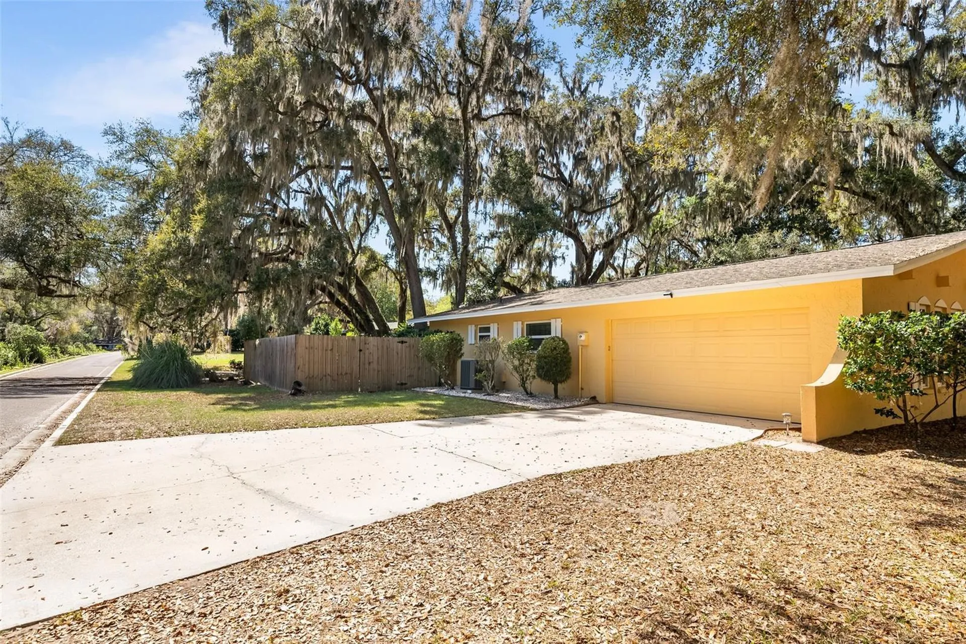 1909 SW 48th Avenue Gainesville FL 32608
