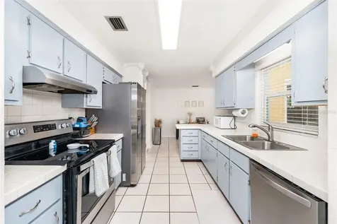 1909 SW 48th Avenue Gainesville FL 32608