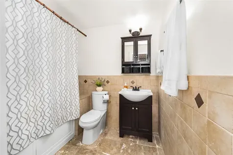 1909 SW 48th Avenue Gainesville FL 32608