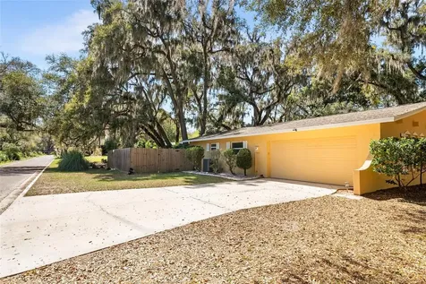 1909 SW 48th Avenue Gainesville FL 32608
