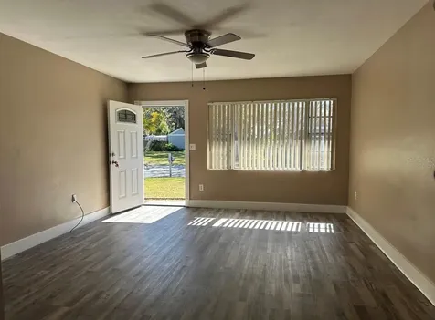 607 E Johns Avenue Mount Dora FL 32757