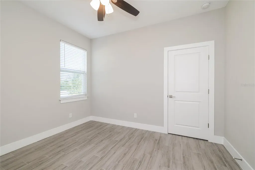 1055 Desmoines Lane Poinciana FL 34759