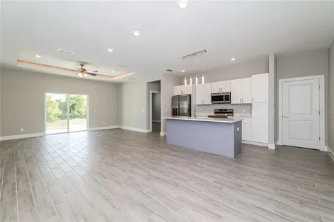 1055 Desmoines Lane Poinciana FL 34759