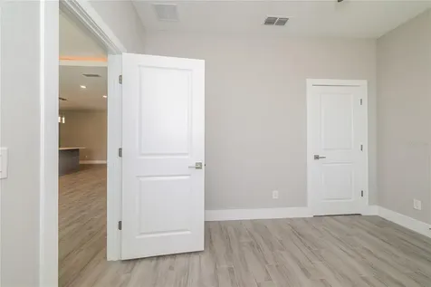 1055 Desmoines Lane Poinciana FL 34759