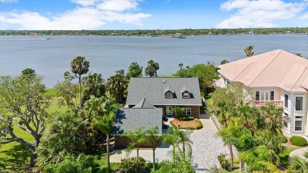 1517 N Halifax Avenue Daytona Beach FL 32118