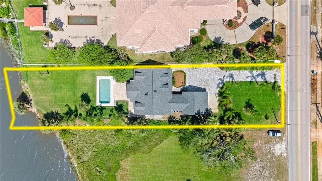 1517 N Halifax Avenue Daytona Beach FL 32118