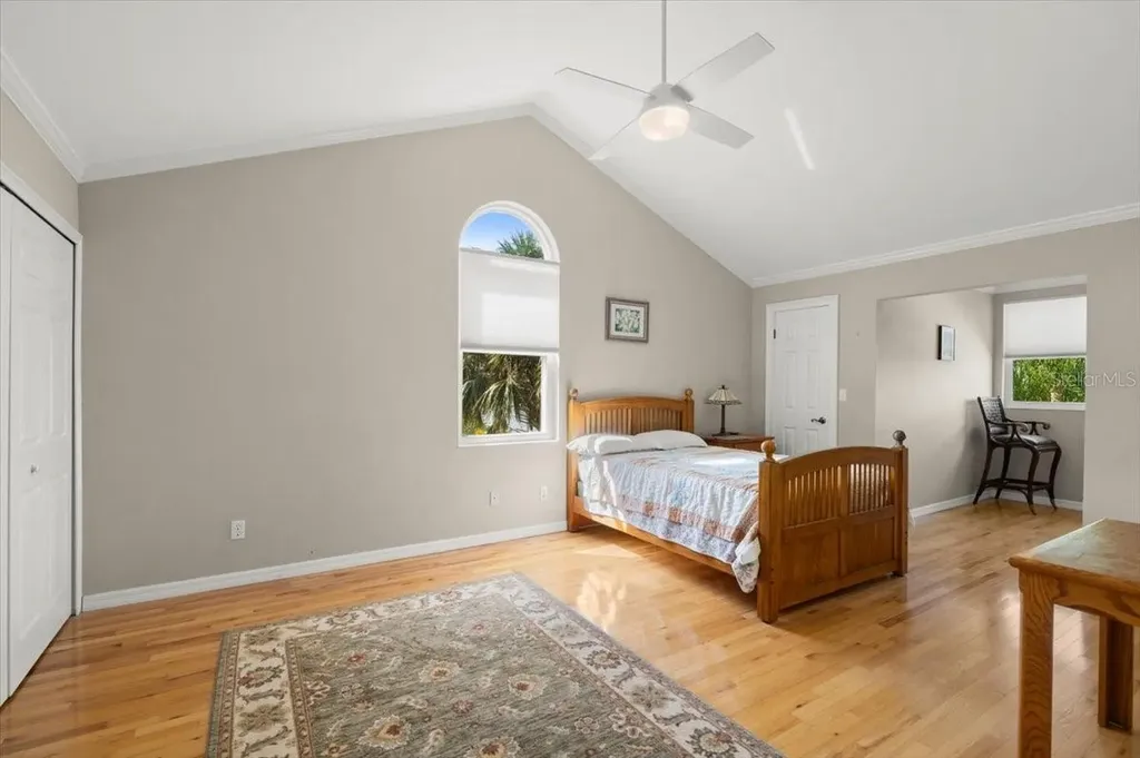 1517 N Halifax Avenue Daytona Beach FL 32118