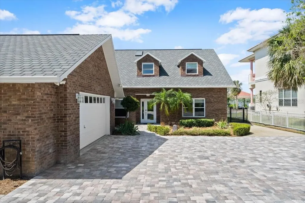 1517 N Halifax Avenue Daytona Beach FL 32118