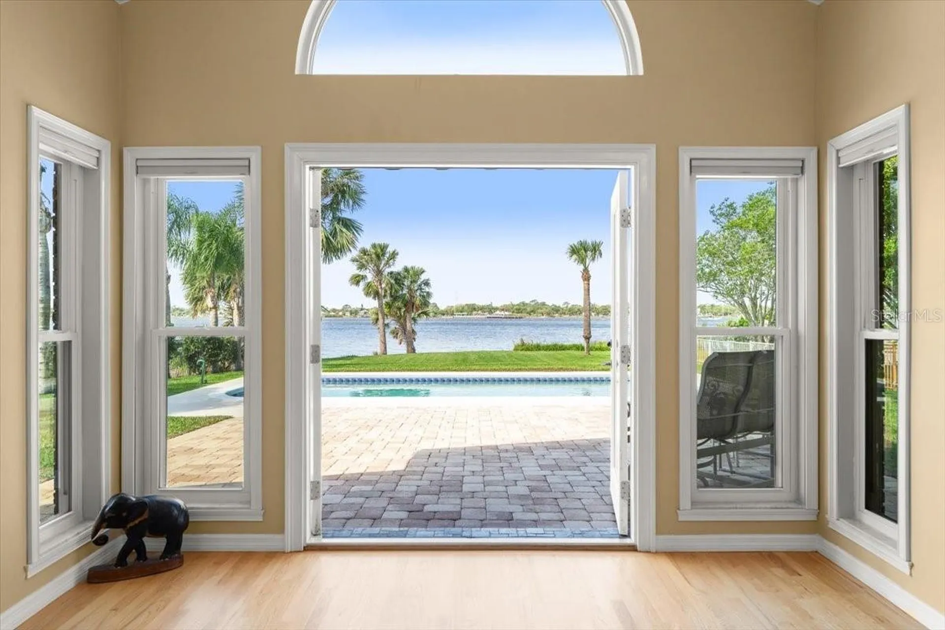 1517 N Halifax Avenue Daytona Beach FL 32118