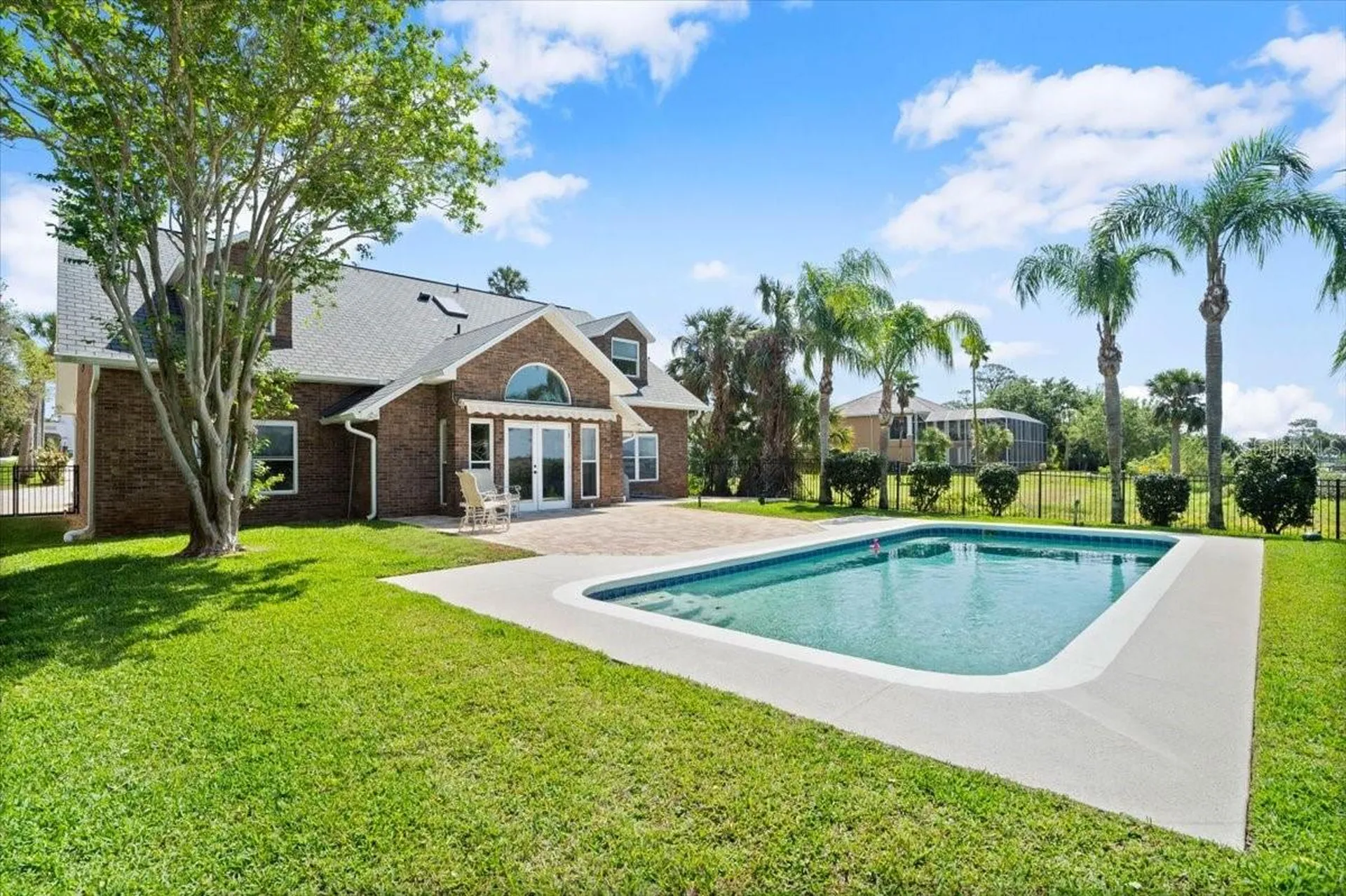1517 N Halifax Avenue Daytona Beach FL 32118