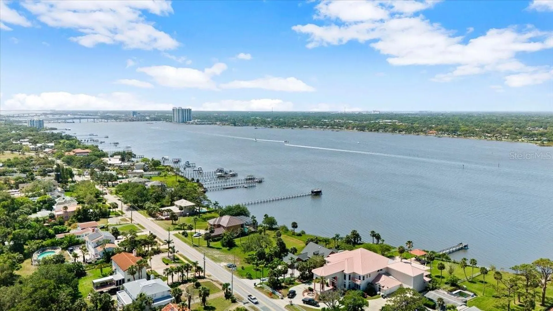 1517 N Halifax Avenue Daytona Beach FL 32118