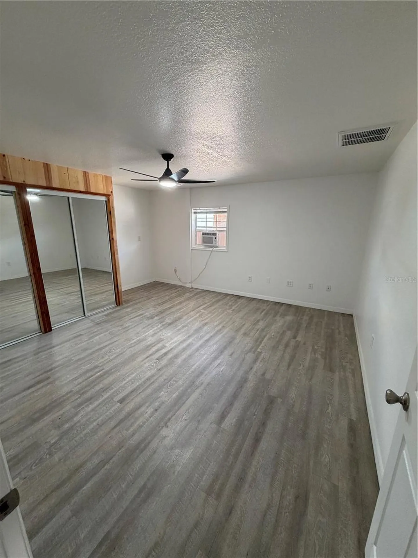 306 N Iona Avenue Fruitland Park FL 34731
