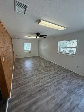 306 N Iona Avenue Fruitland Park FL 34731