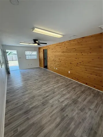306 N Iona Avenue Fruitland Park FL 34731