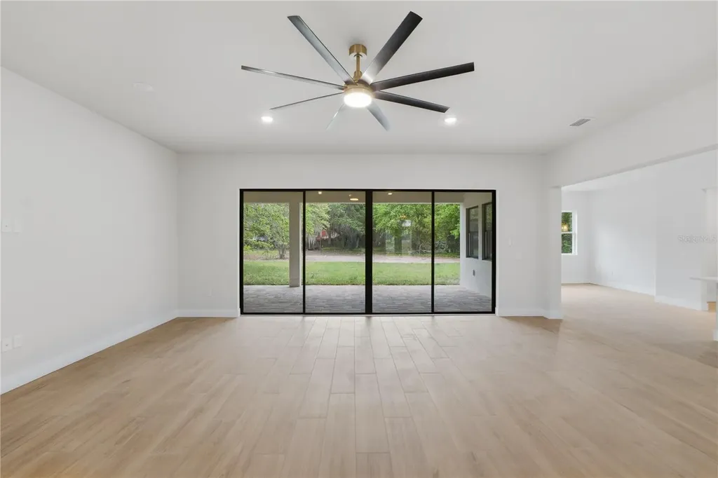 1516 Pine Island Road Kissimmee FL 34744