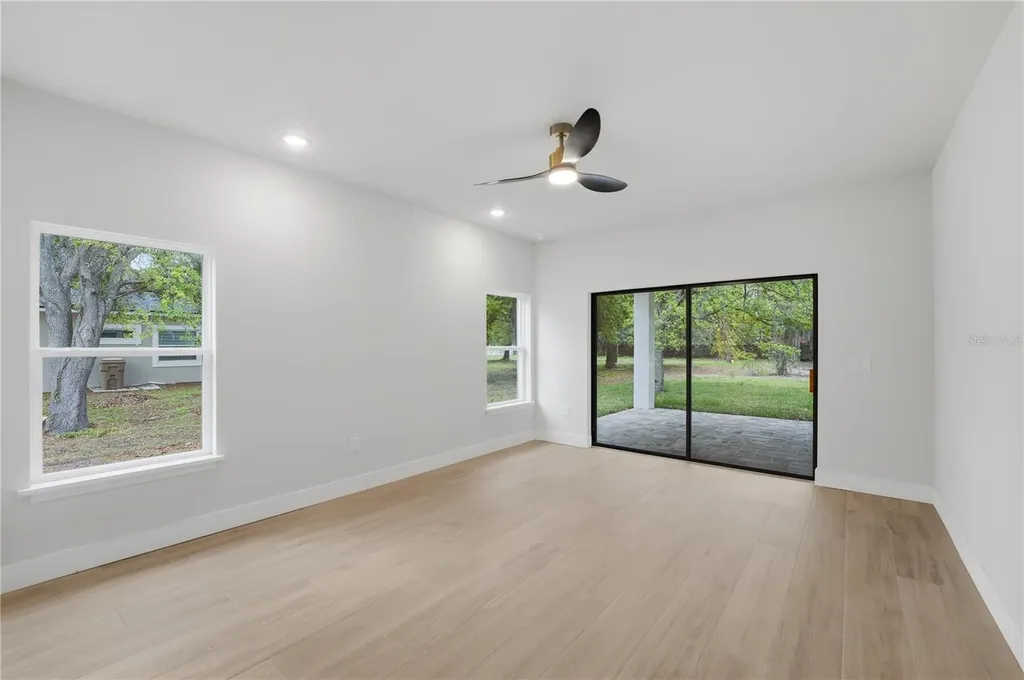 1516 Pine Island Road Kissimmee FL 34744