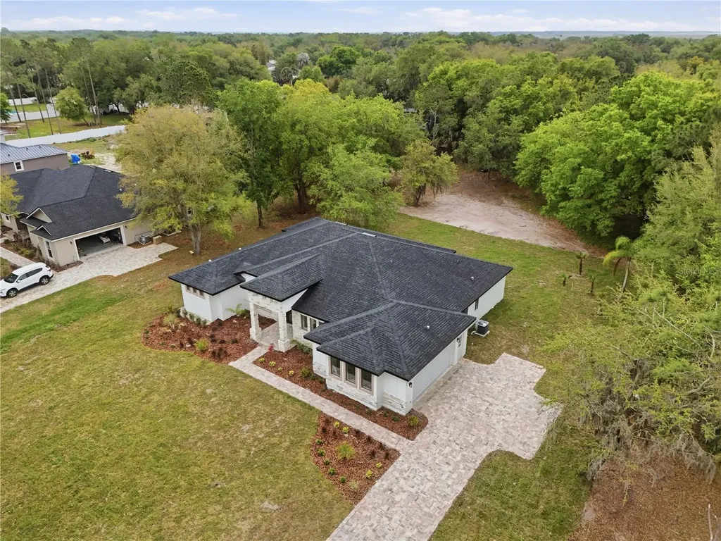 1516 Pine Island Road Kissimmee FL 34744
