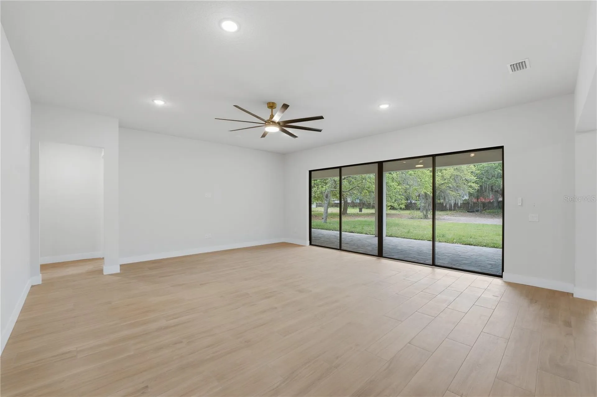 1516 Pine Island Road Kissimmee FL 34744