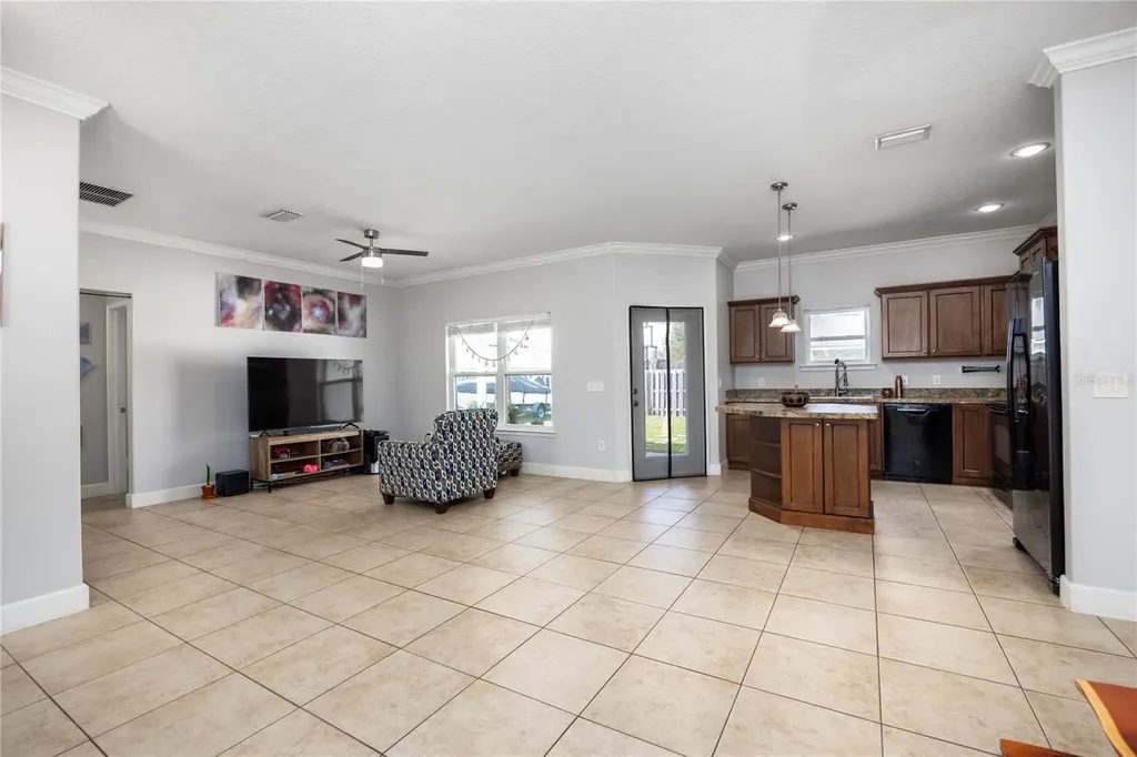 25558 NW 8th Road Newberry FL 32669