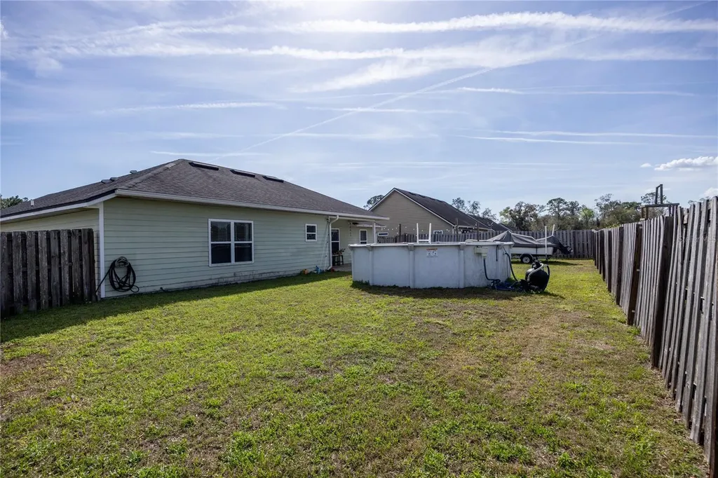 25558 NW 8th Road Newberry FL 32669