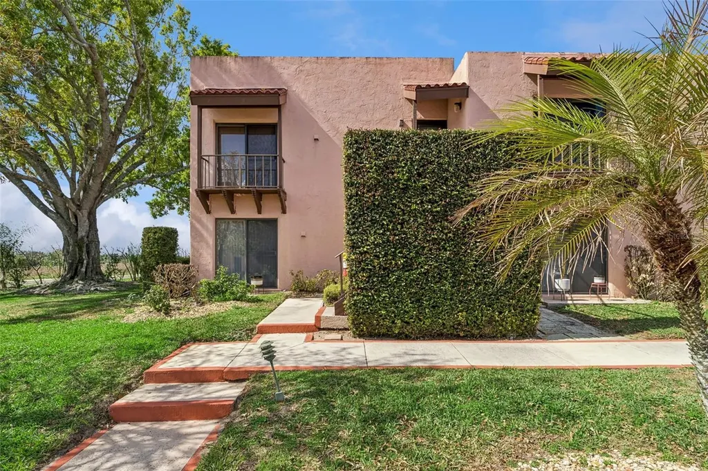 210 La Casa Lake Wales FL 33898