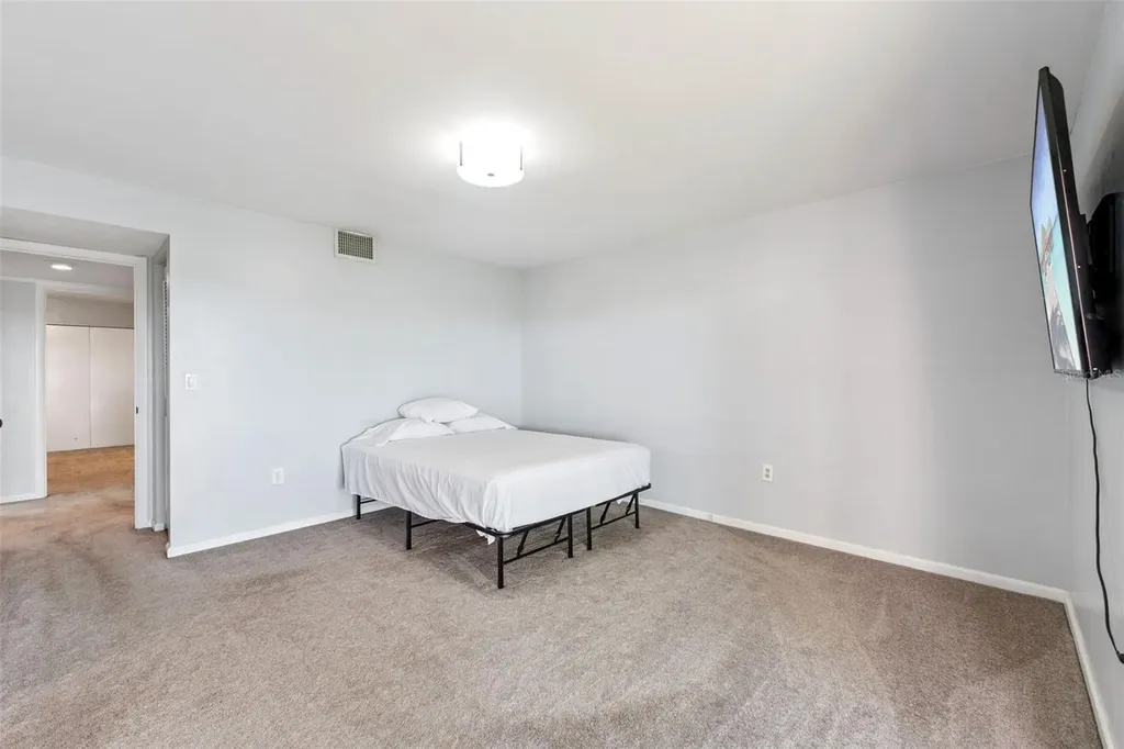 210 La Casa Lake Wales FL 33898