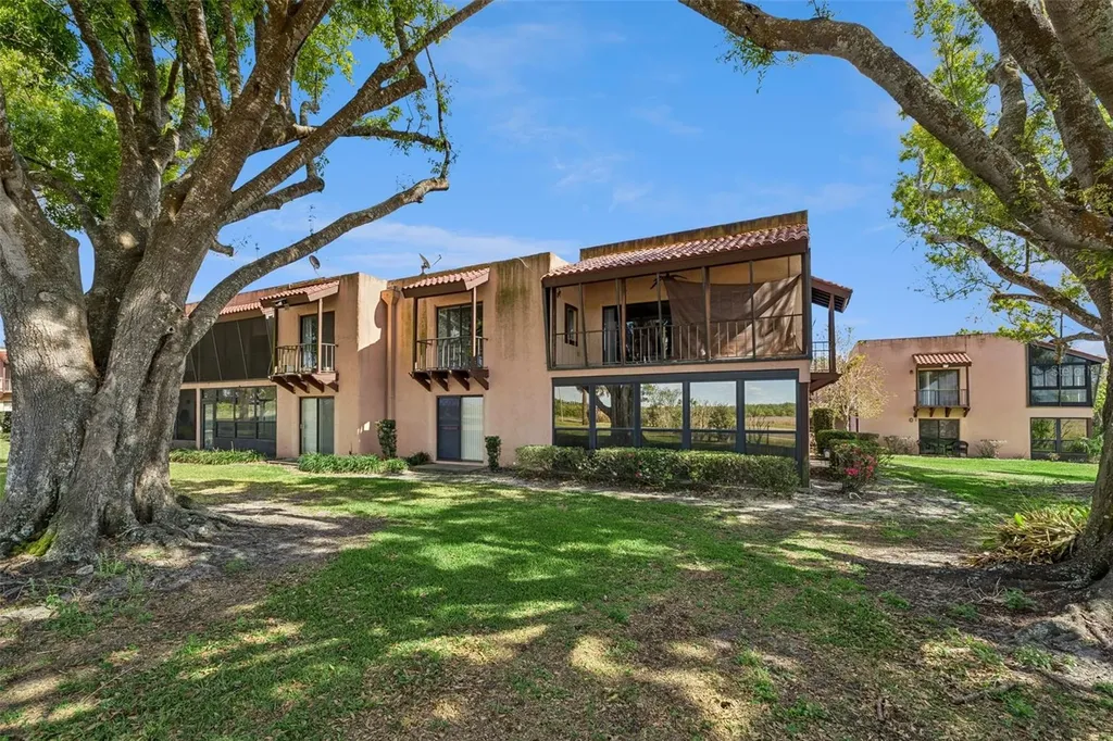 210 La Casa Lake Wales FL 33898