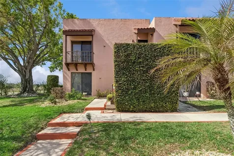 210 La Casa Lake Wales FL 33898