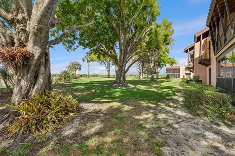 210 La Casa Lake Wales FL 33898