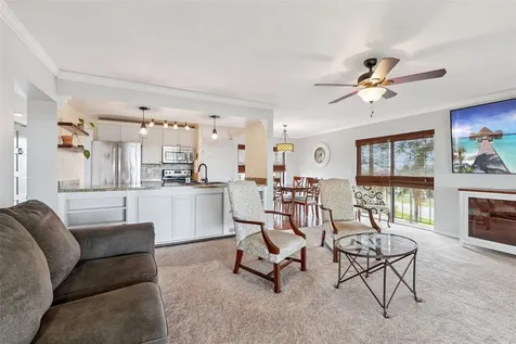 210 La Casa Lake Wales FL 33898