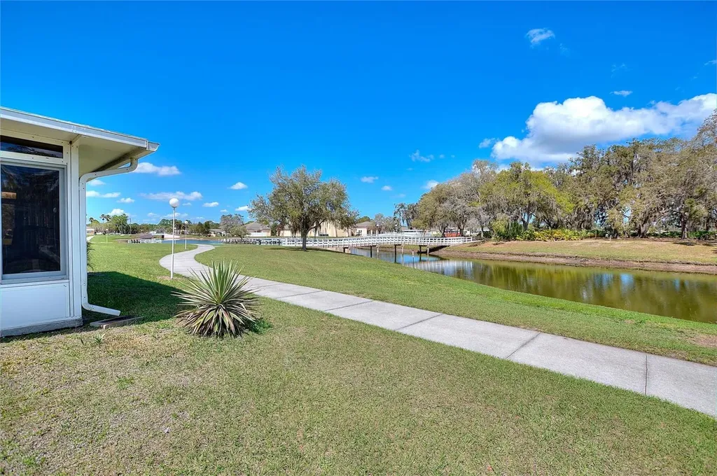 1919 Club Circle Lake Wales FL 33854