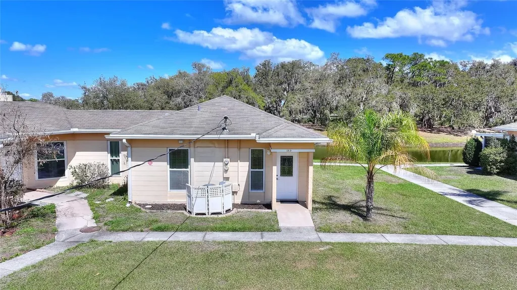 1919 Club Circle Lake Wales FL 33854