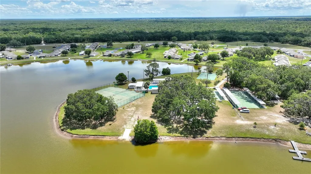 1919 Club Circle Lake Wales FL 33854
